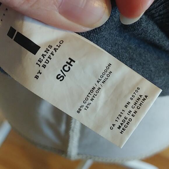 i Jeans by Buffalo Lightweight Embellished L/S Top - Picture 6 of 6